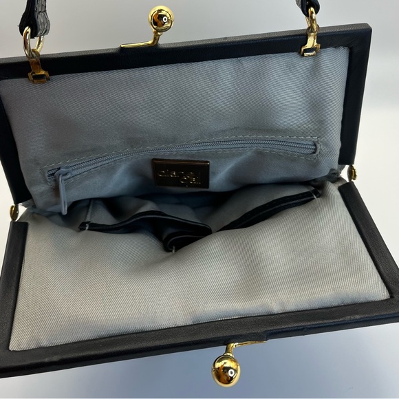 Diane Gail Chic Black Leather Shoulder Bag with Textured Accents - Picture 4 of 4